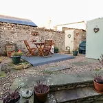 Myrtle Tatil Evi *